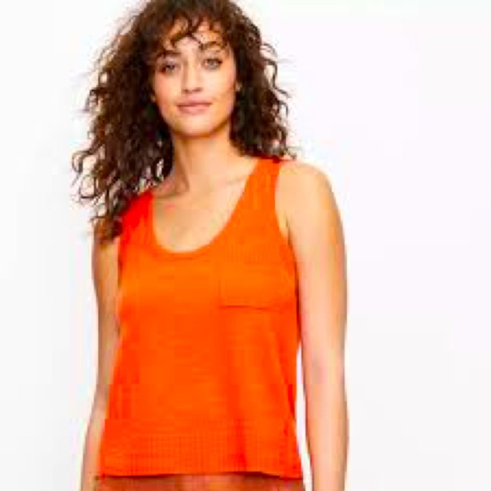 NEW 🌸 LOFT sweater tank